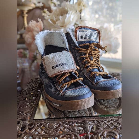 Diesel size 37 Jean high tops sneakers - Picture 2 of 10